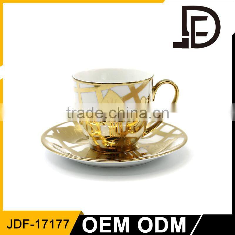 Golden Autumn Promotion Fine Ceramic Cup And Saucer / Antique Bone China Cups And Saucer Set