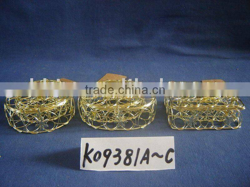 Gold metal wire indoor gift box for Chinese new year
