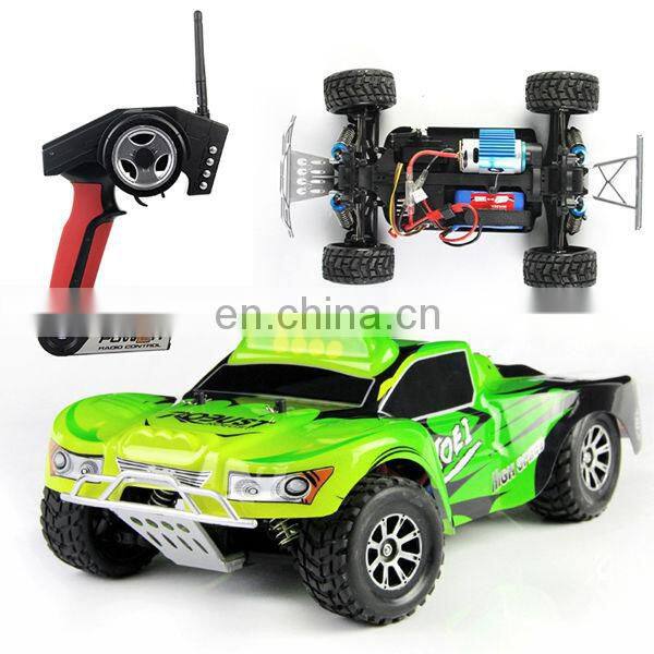 WL New model 2.4G 1:24 before turning full-scale high-speed car