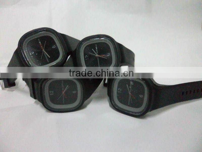 Customized Promotional Quartz Silicone Watch Jelly Watch on sale