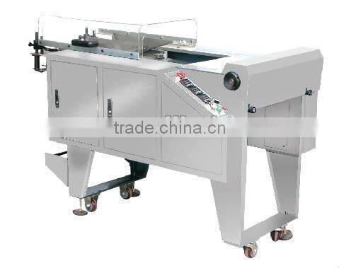 Automatic candy packing machine