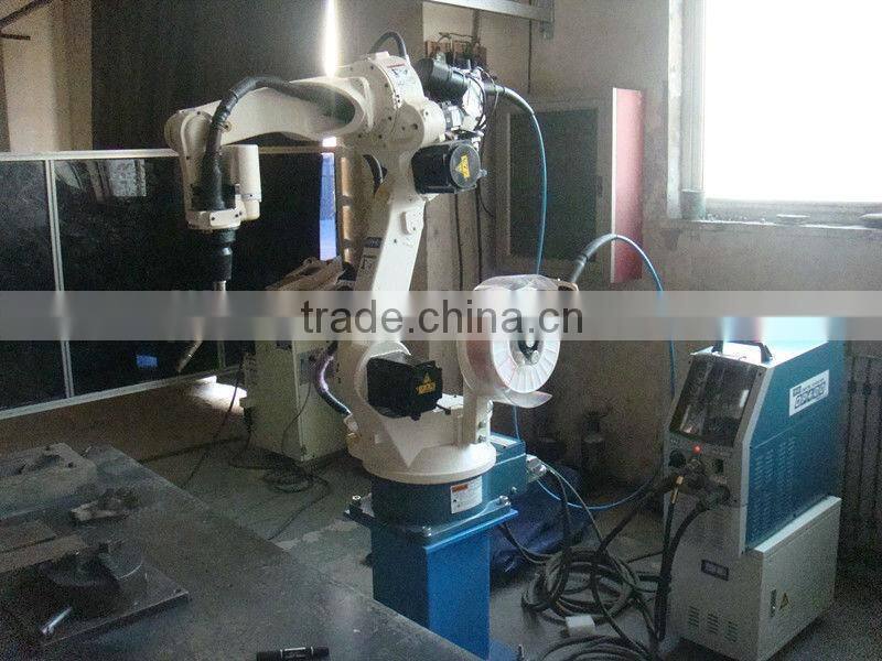 Factory Direct Made in China 1.0~3.0L universal catalytic converter for vehicles and cars/best price