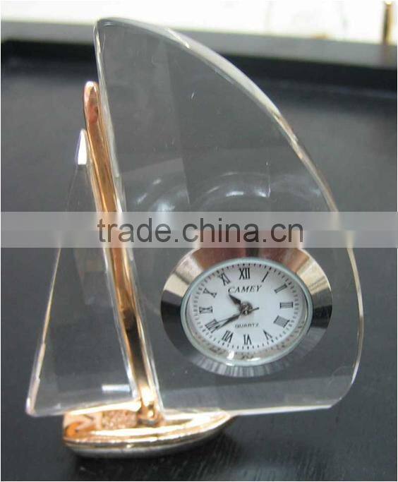Wholesale Fashion K9 Crystal glass pyramid desk Table Clock