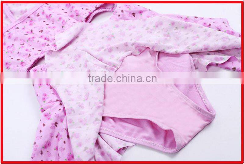 2014 fashion small flower & bowknot lovely little sexy two pieces junior girls swimwear,kids model girls in bikini with skirt