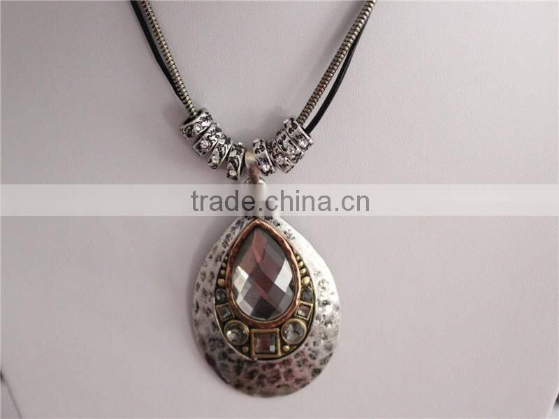 Superior Quality Best Price White Gold Plated Necklace