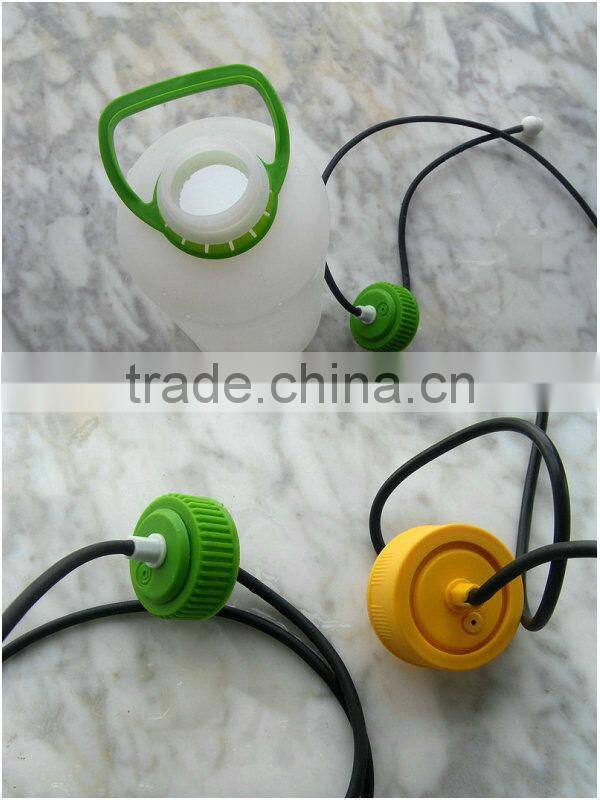 Chemical Resistan trigger sprayer with 32oz bottle