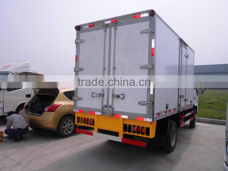 Janpan 4x2 600P freezer car