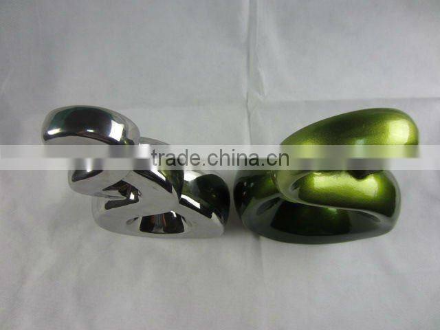 Electroplated ceramic home decoration