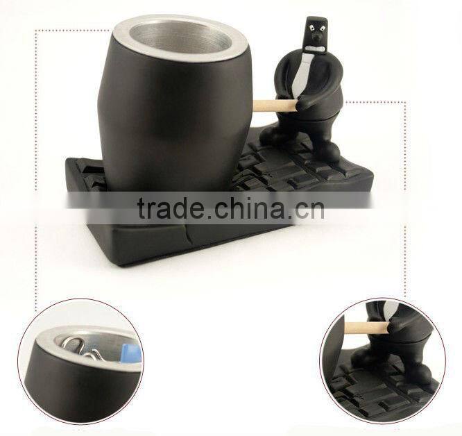 Supply creative Hammer keyboard sundries box / pen holder