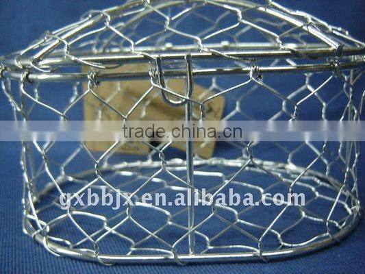 Egg shaped coffee/silver wire gift box set of three