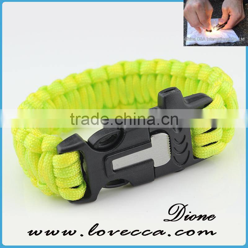 Outdoor survival logo engraved paracord bracelet with fire starter buckle