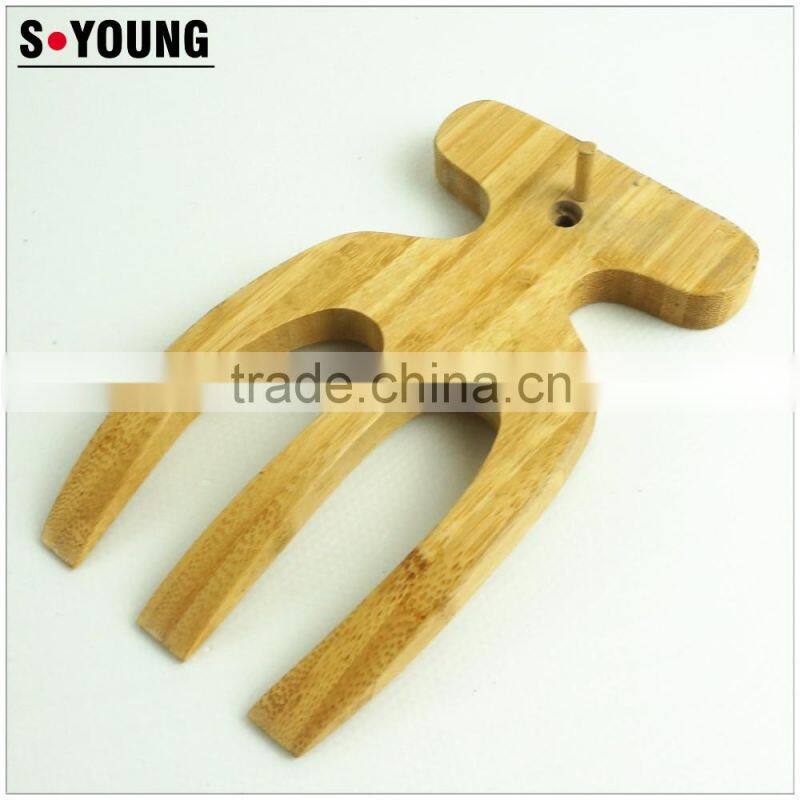 22030 wooden salad hands