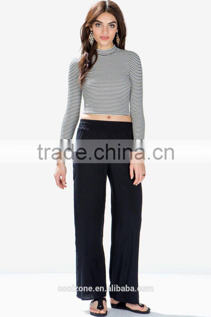 Loose-fit elasticized waist wideleg harm pants unlined pants