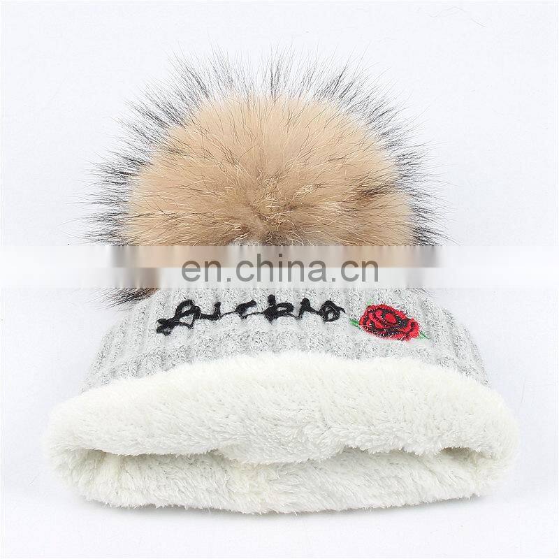 2017 New Design Product Cute Fashion Knit Kids Beanie Fur Pom Pom European Baby Hat