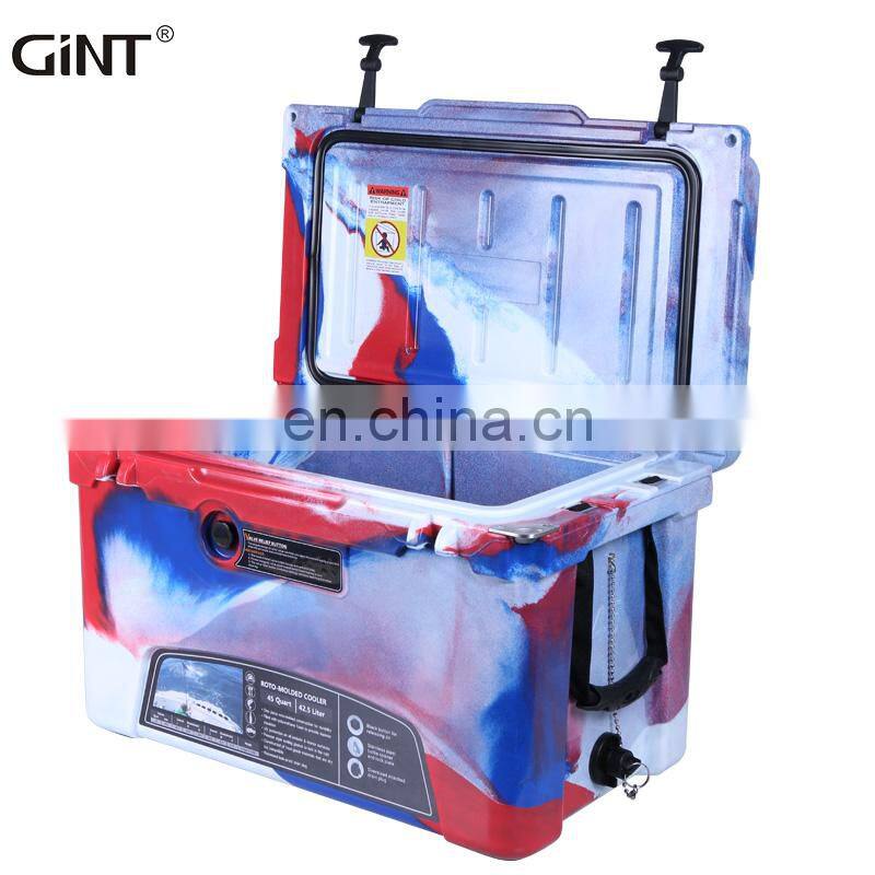 2021 Gint Rotational mould Popular 35QT 45QT PU Cooler box insulated Cooler with handle double wall Customized