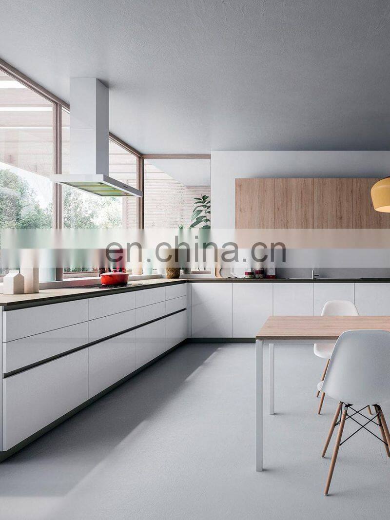 Modern High Gloss Kitchen Cabinet With All Accessories Included