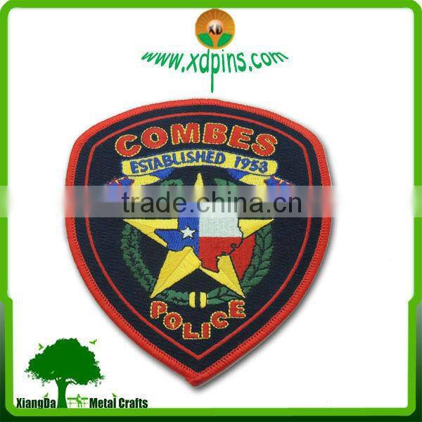2016 Fashionable Cap Embroidery badges