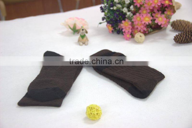 HOT!!!New design pretty comfortable crew socks/athletic socks