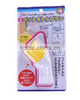 Plastic cleaning brush