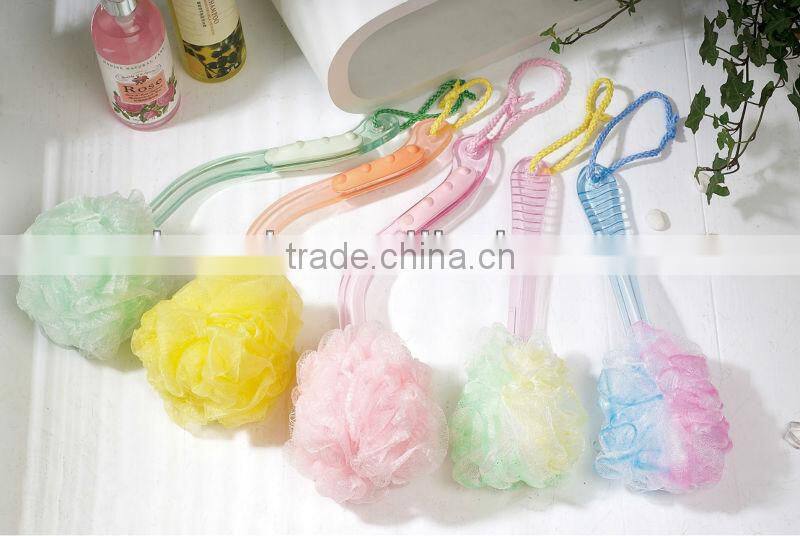 2013 Newest Promotional Multicolor Body rubbing Ball PE Mesh Bath sponge with handle,bath brush