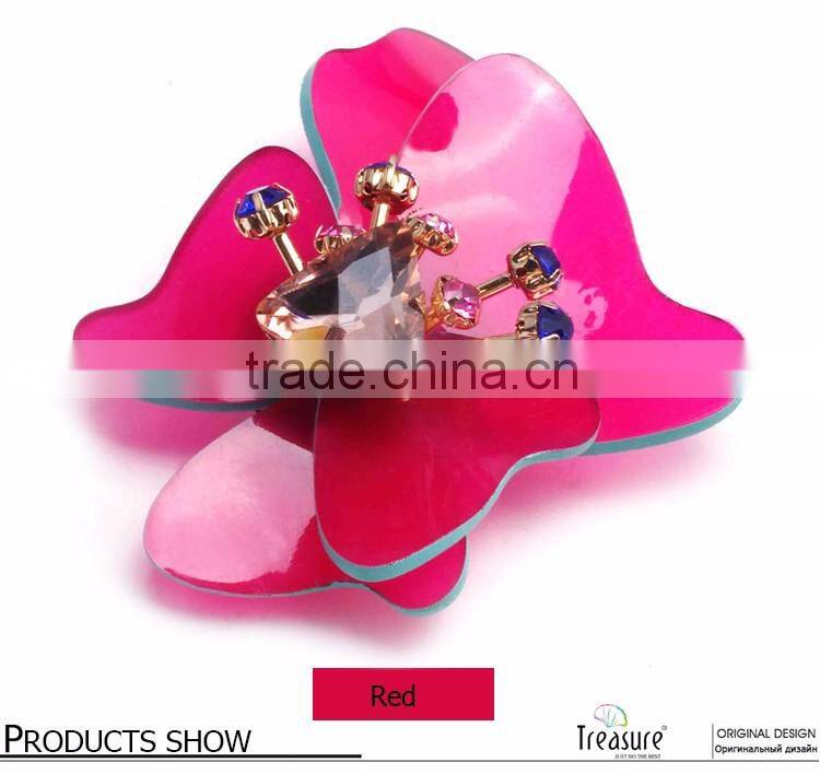 2015 latest new design hot selling Pink Flower Korean Cheap Crystal Rhinestone Brooch