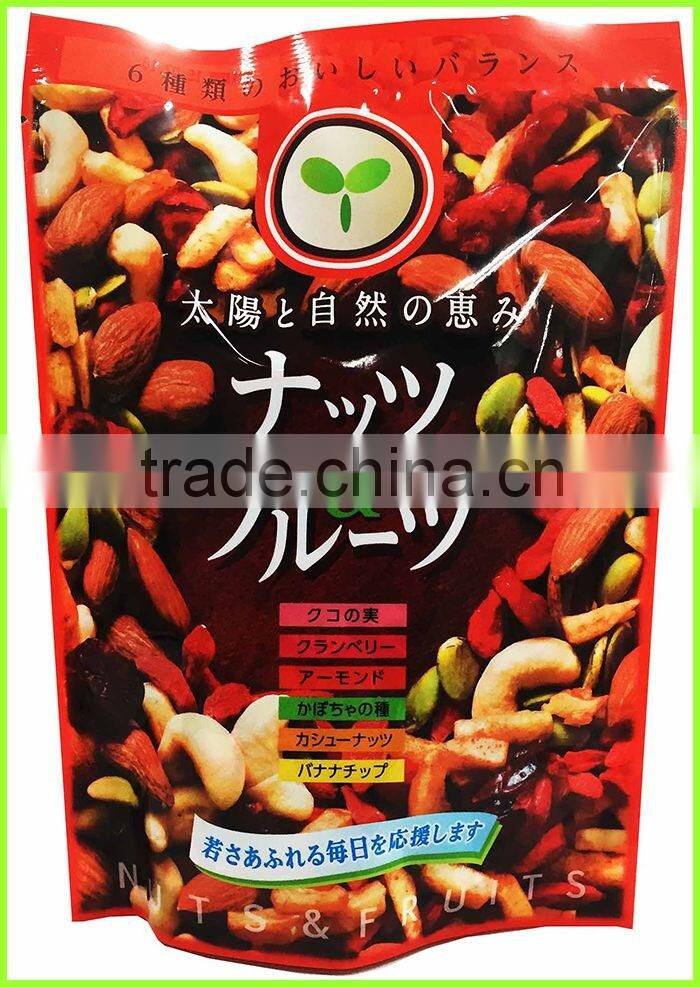 High quality and convenient mixed nuts and fruits including Cavendish banana with multiple functions made in Japan