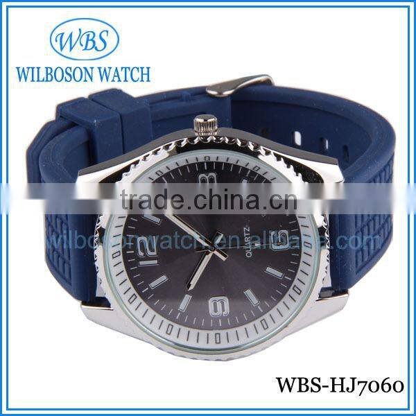 Water resistant geneva silicone rubber watch