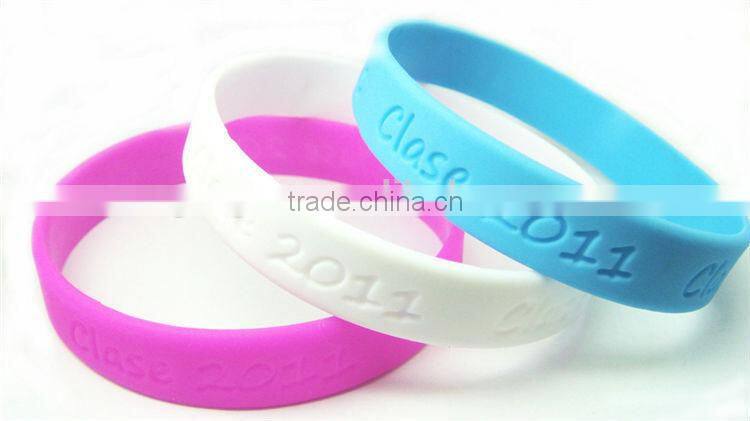 Direct Manufacturer Solid-colored debossed silicone bracelets