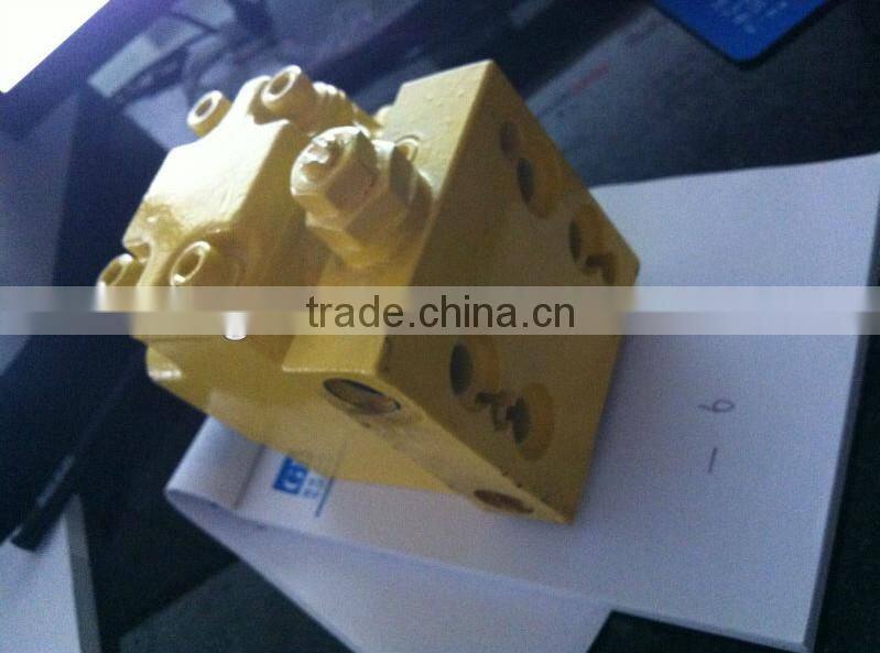 6D102 PC200-6 Relief Valve 723-40-70100 excavator engine parts