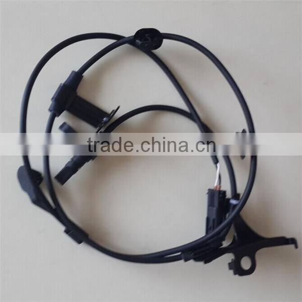 Front Wheel ABS Sensor 89542-0D030 89543-0D030 For Toyota Yaris Vios