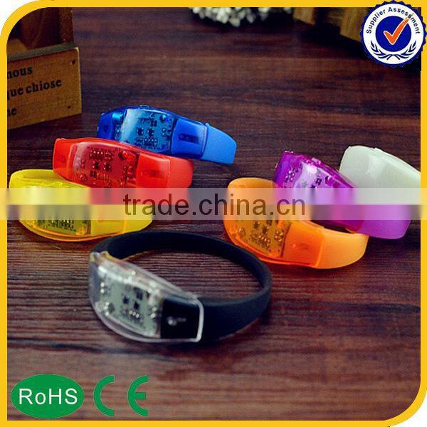 2015 hot Novelty custom led light bracelet