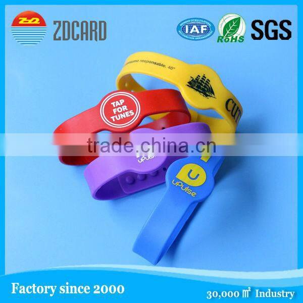 High class cheap price rfid nfc fabric woven bracelet wristband