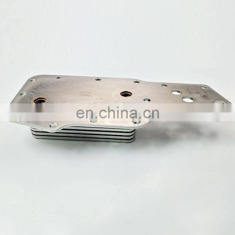 High Quality original Parts Oil Cooler 3957544