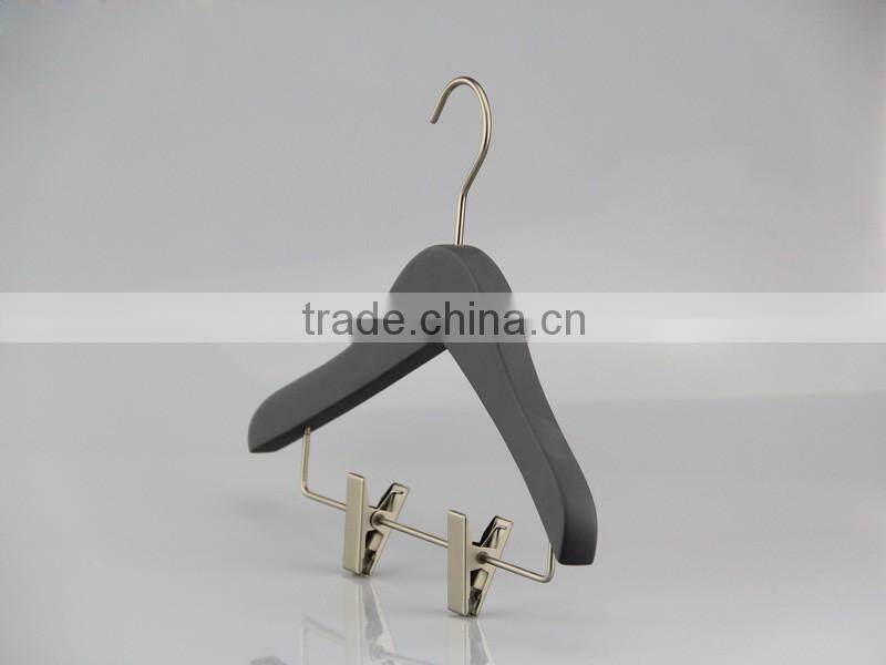 HA6879 plastic kids clothes hanger baby suits hanger with clips