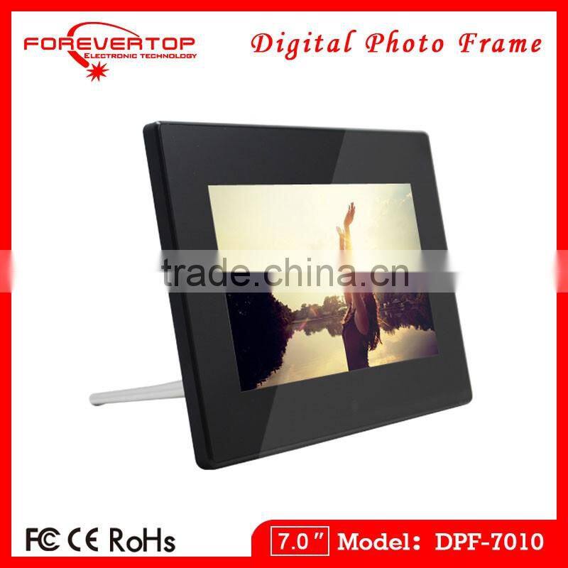 2016 China factory price 7 inch digital wooden photo frames picuture frames