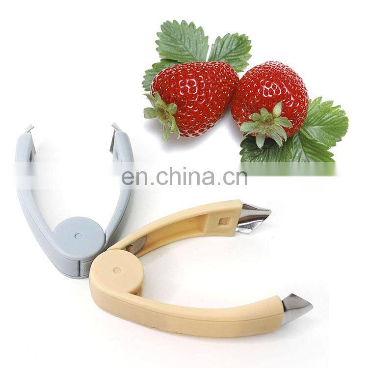 Amazon Hot Sell Kitchen Accessories Strawberry Stem Separator Fruit Corer Stalks Stems Remover Strawberry Huller