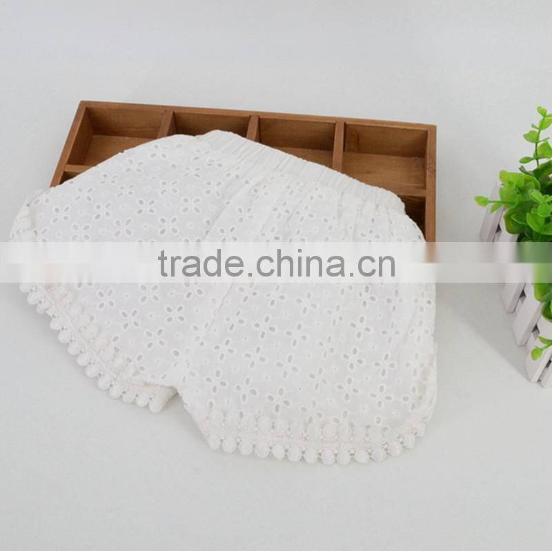 New Korean Cute Baby Girl Beaded Clothes Shorts 2016 New Summer Girl Ivory Corchet Pearl Pants Lovely Little Girl Short Pants