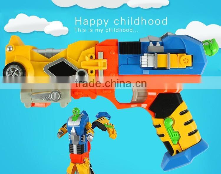 Fantastic kids playing deformable robot toy nerf gun bullets