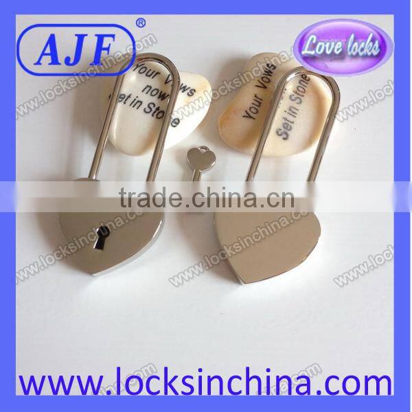 AJF Newest long shackle lover's heart shape lock for valentines day promotional items