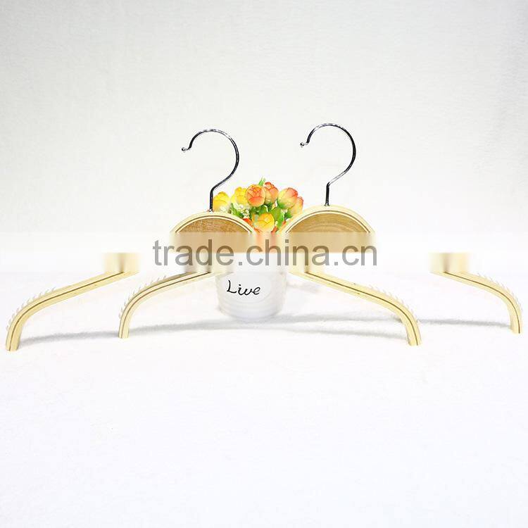 Factory supply wholesale fashionable wooden hanger for clothes