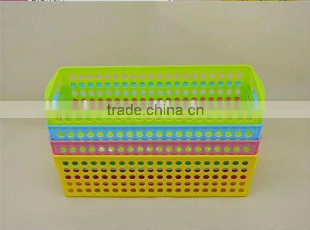 Plastic storage basket, rectangle-shaped basket (S)