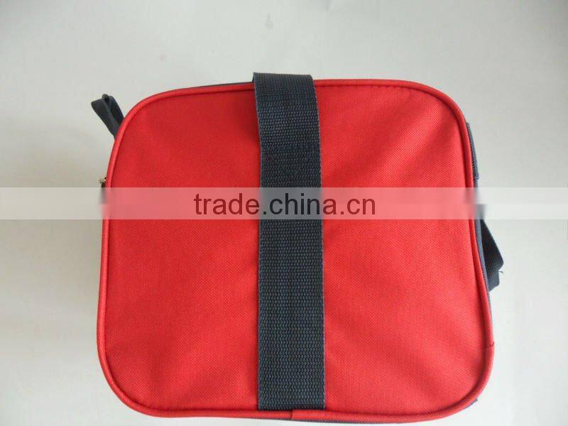 2014 china alibaba cheap Fashion 600D sport travel bag/sports bag/600D polyester duffel bag