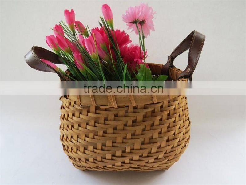 Wooden basket/Beautiful Baskets/Fruit basket