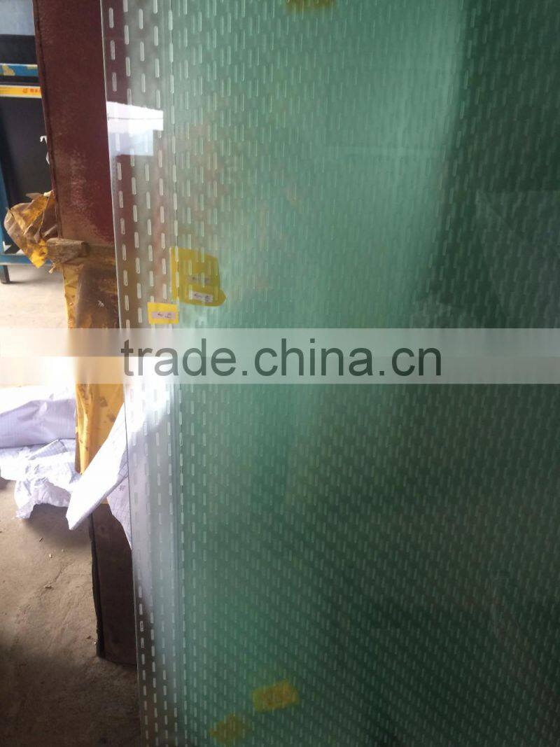 Clear patterned glass square plates