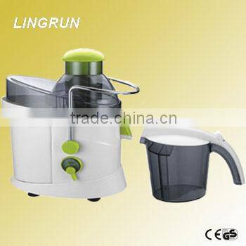 Electric mini juicer
