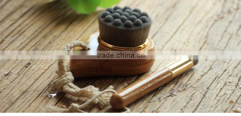 High quality wood handle cleaning makeup brushes