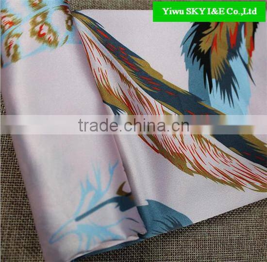 2015 New Design Floral Printing Satin Fabric for Ladies Garments
