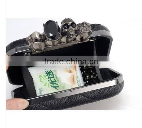 Four-Finger Hard Purse