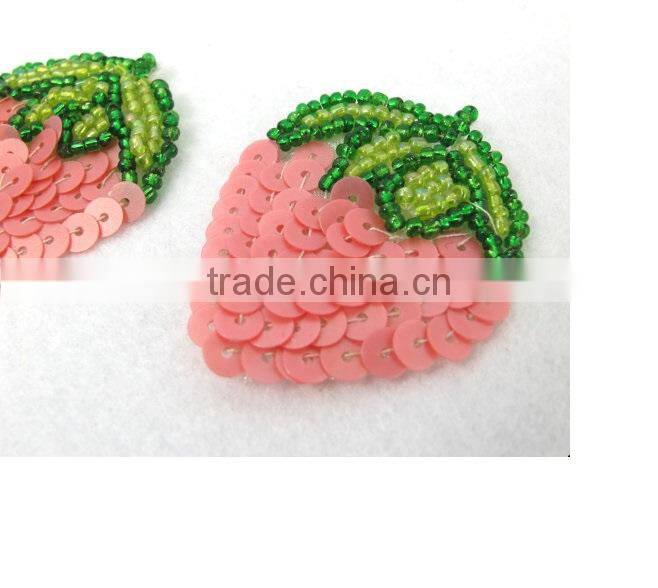 2017fruit Professional wholesale strawberry sequin applique patch embroidery