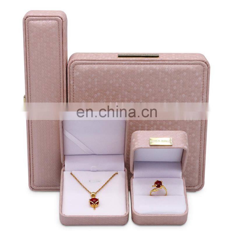 Unique Design Velvet Inside Pu Leather Jewelry Boxes With Logo Ring Box